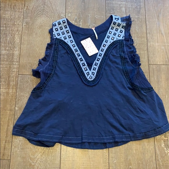 Free People Market Place tee NWT XS/S - Picture 7 of 8